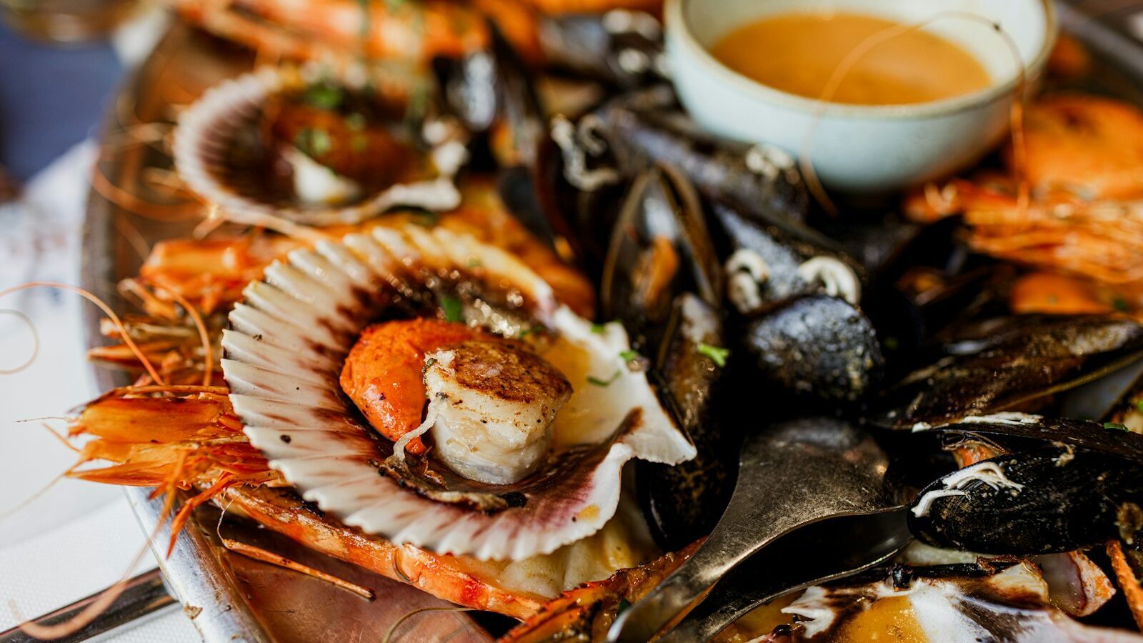 Top 5 Restaurants You Must Try in Sarasota, According to Realtor Rich Tyson
