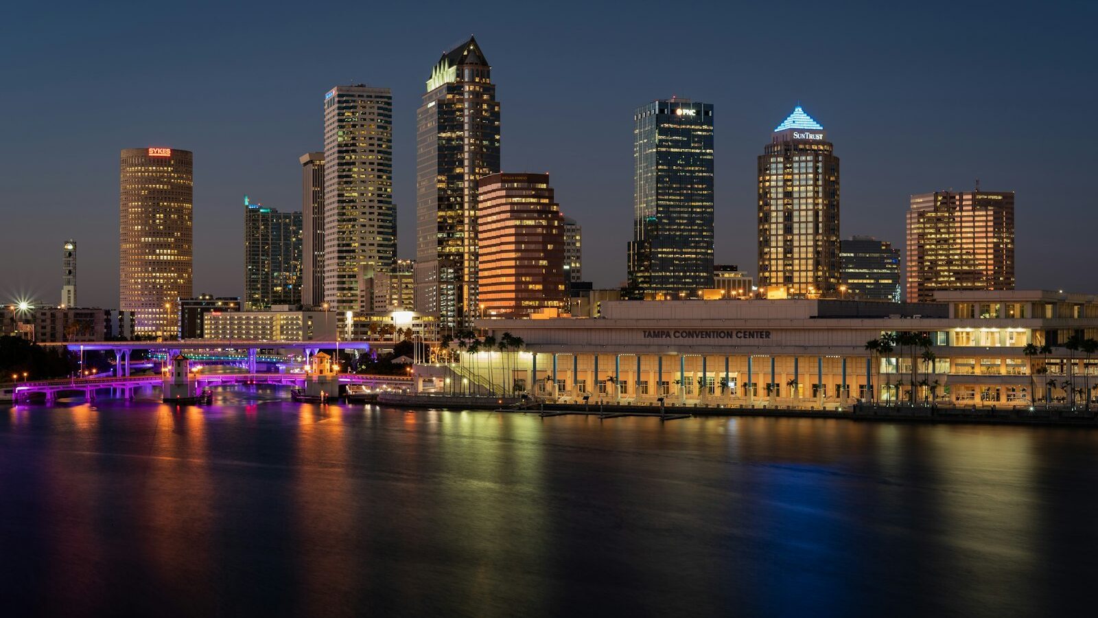 Sarasota vs. Tampa: Which Should You Move To?